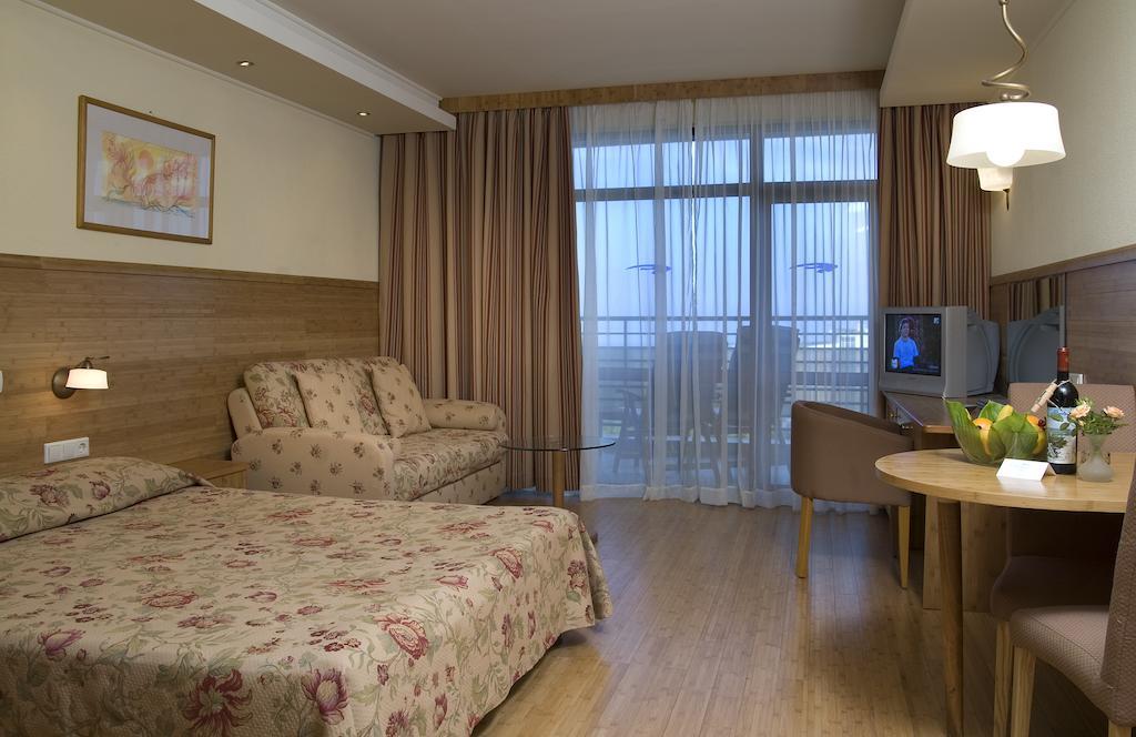 Flamingo Grand Hotel & Spa Албена Номер фото