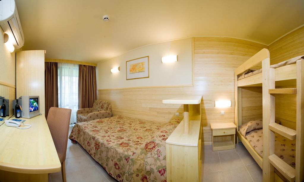 Flamingo Grand Hotel & Spa Албена Номер фото